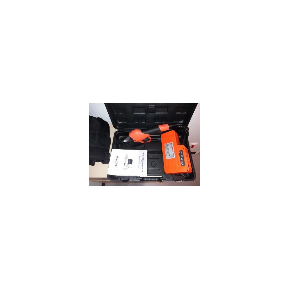 TIJERA PODA A BATERIA TPB4501 EQUIPO COMPLE ANOVA